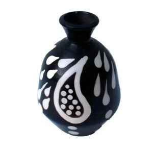 Vintage Peruvian Chulucanas Black & White Mini Flower Vase Art Decor